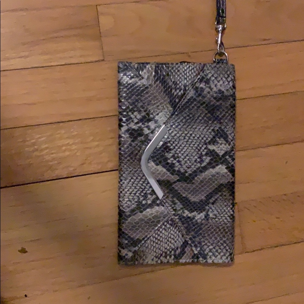 Wristlet